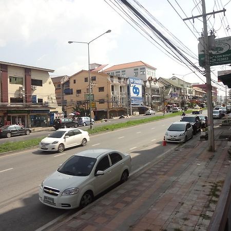 Sleep Tight Hotel Bãi biển Jomtien Ngoại thất bức ảnh