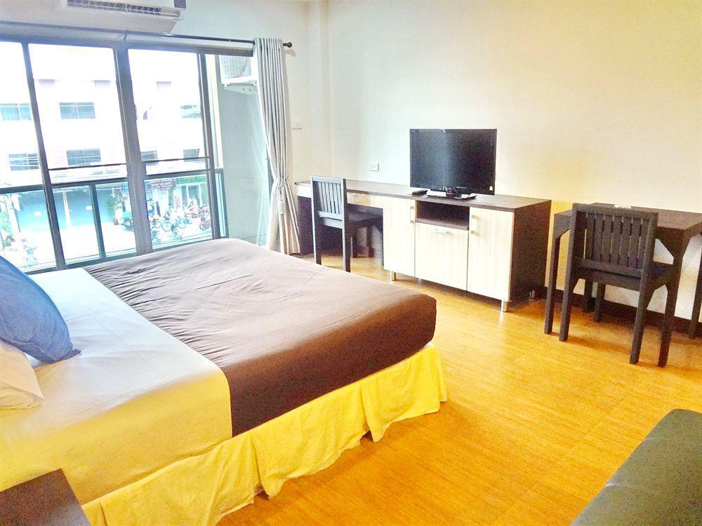 Sleep Tight Hotel Bãi biển Jomtien Ngoại thất bức ảnh