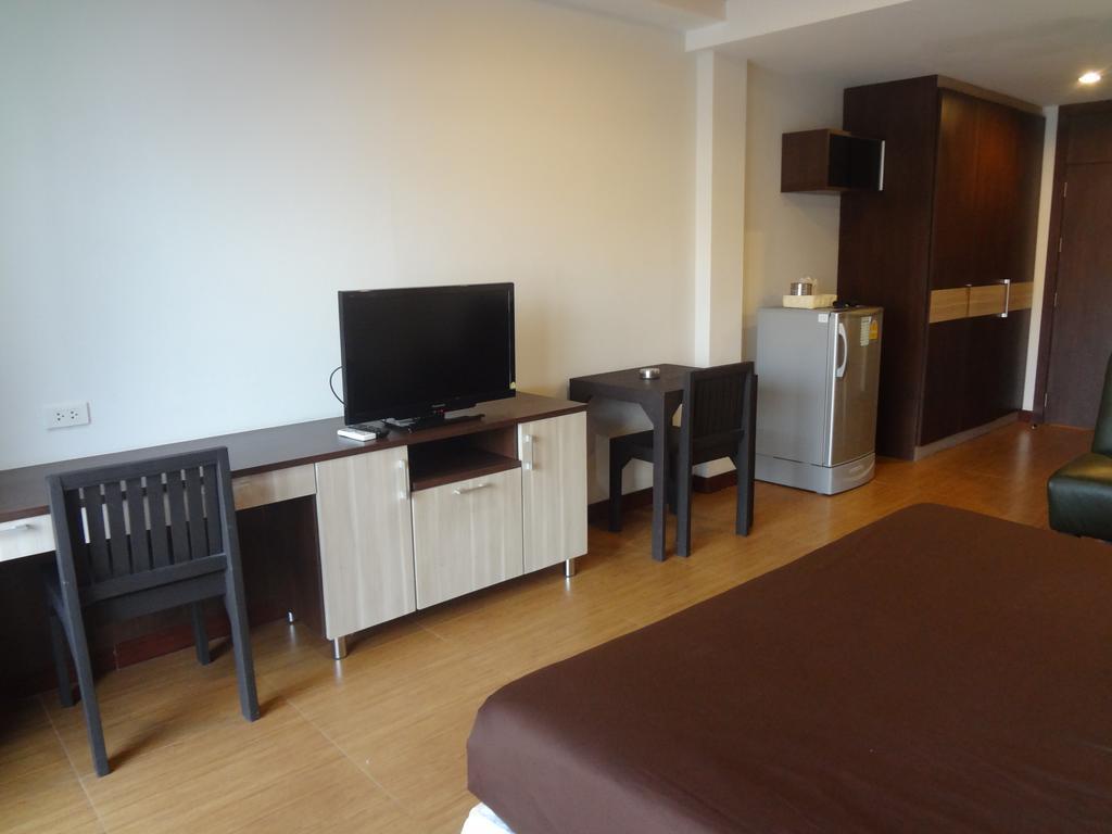 Sleep Tight Hotel Bãi biển Jomtien Ngoại thất bức ảnh