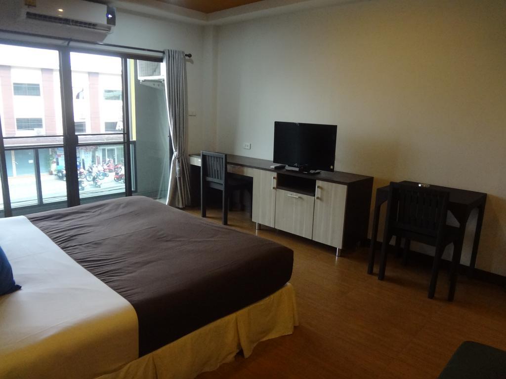 Sleep Tight Hotel Bãi biển Jomtien Ngoại thất bức ảnh