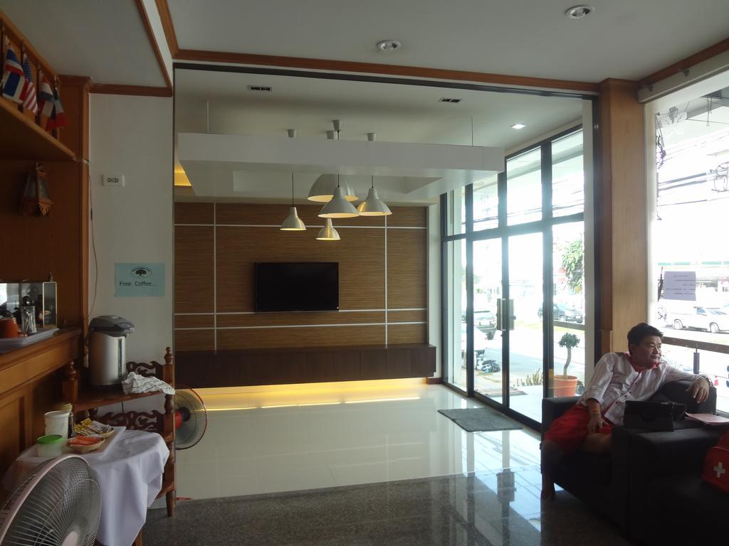 Sleep Tight Hotel Bãi biển Jomtien Ngoại thất bức ảnh
