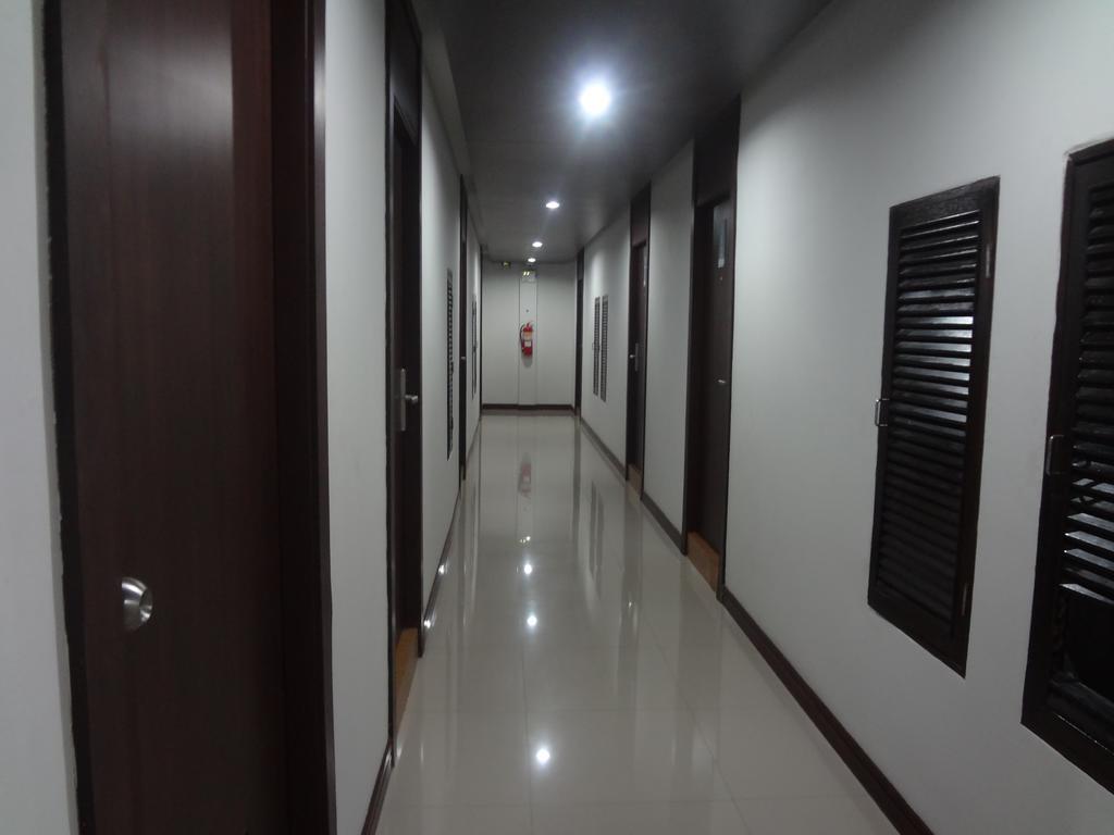 Sleep Tight Hotel Bãi biển Jomtien Ngoại thất bức ảnh
