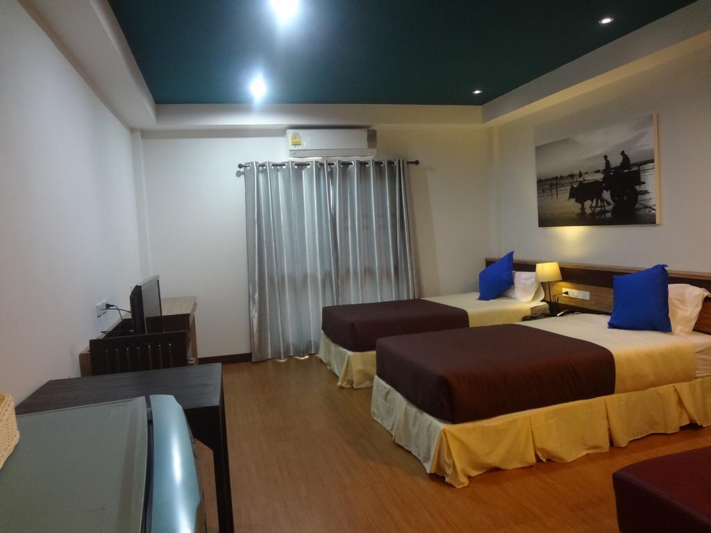 Sleep Tight Hotel Bãi biển Jomtien Ngoại thất bức ảnh