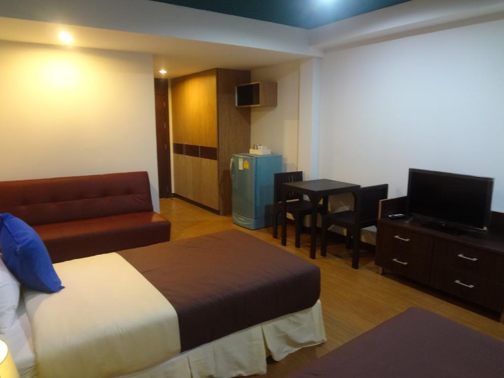 Sleep Tight Hotel Bãi biển Jomtien Ngoại thất bức ảnh