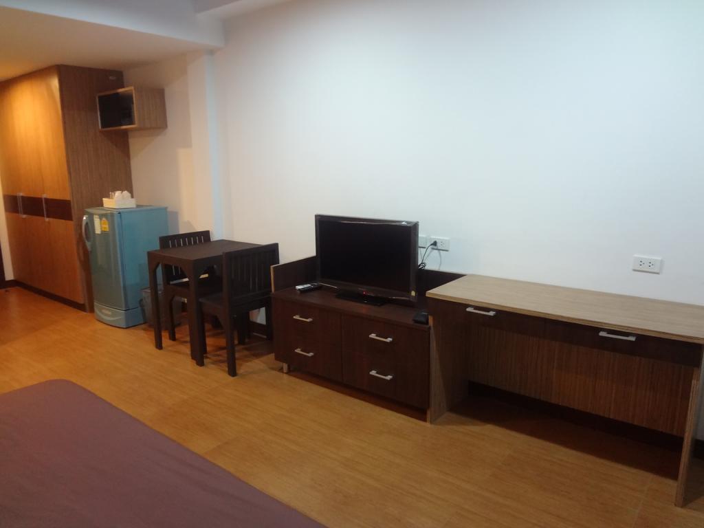 Sleep Tight Hotel Bãi biển Jomtien Ngoại thất bức ảnh