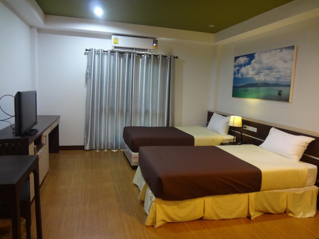 Sleep Tight Hotel Bãi biển Jomtien Ngoại thất bức ảnh