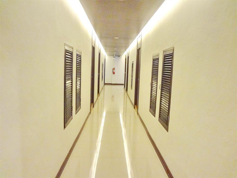 Sleep Tight Hotel Bãi biển Jomtien Ngoại thất bức ảnh