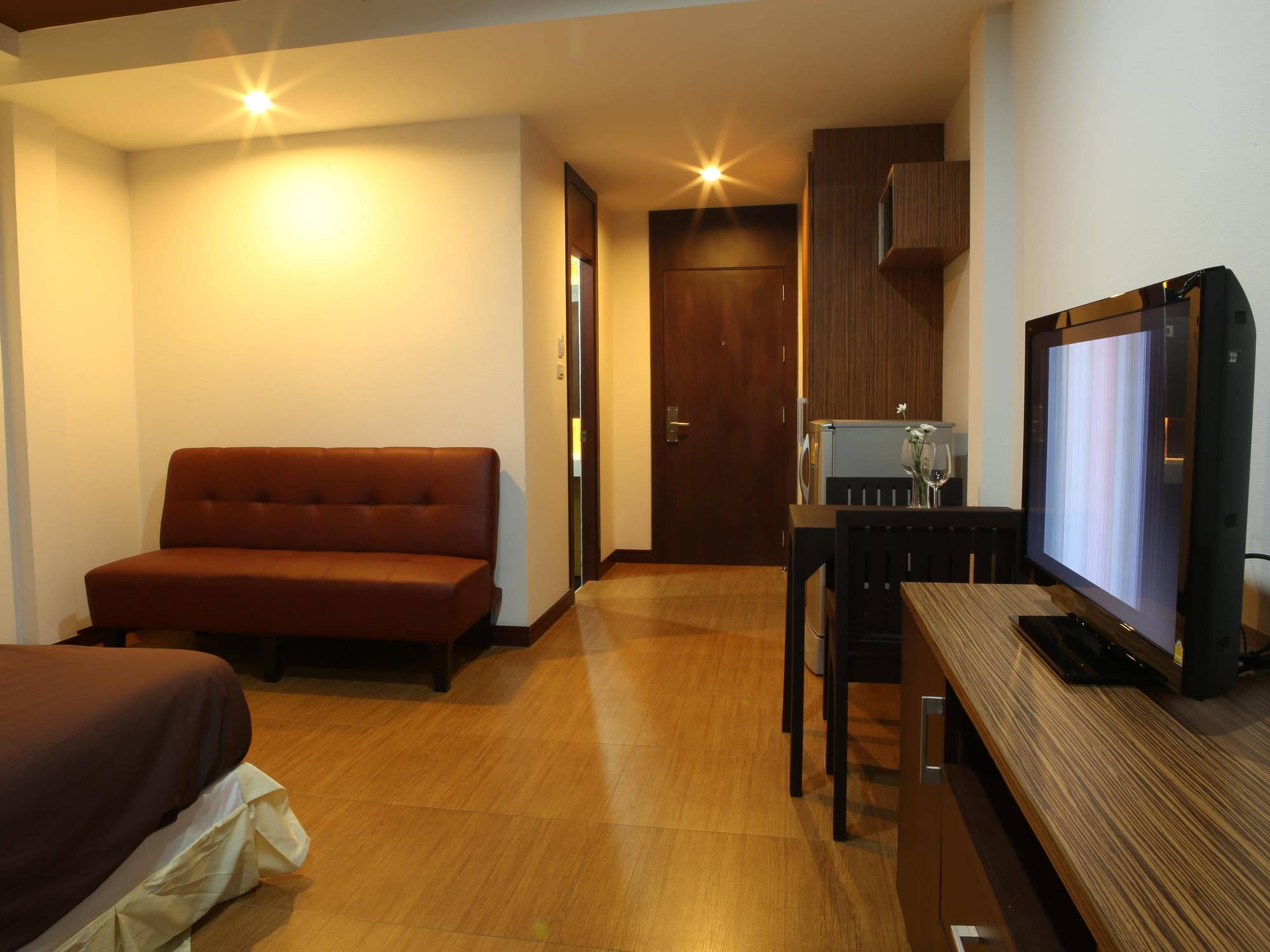 Sleep Tight Hotel Bãi biển Jomtien Ngoại thất bức ảnh